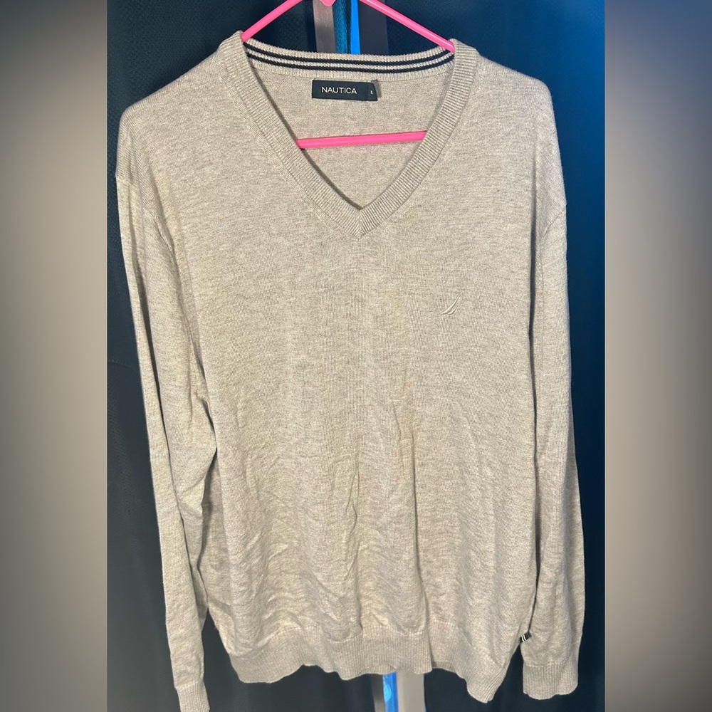 Men’s Náutica Heather Grey V-Neck Sweater in size XL [[k-8]
